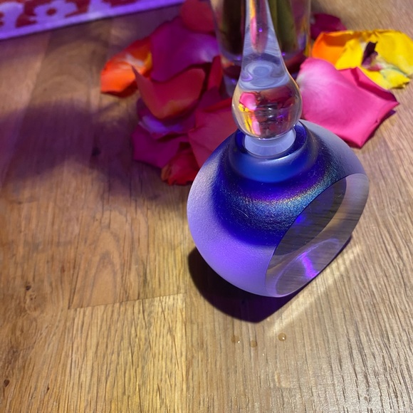 🎲🎸VINTAGE COBALT BLUE PERFUME BOTTLE🎸🎲 - Picture 2 of 10